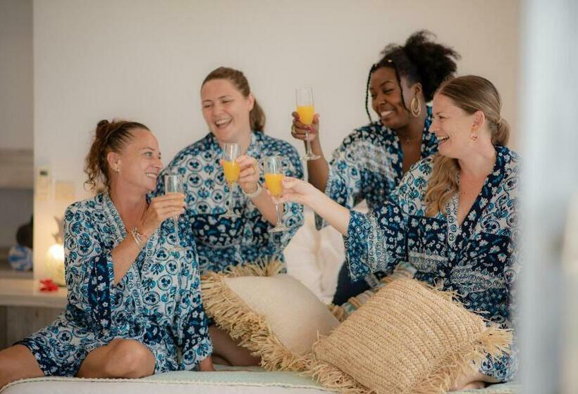 בית מלון כפרי Salt Resort & Spa