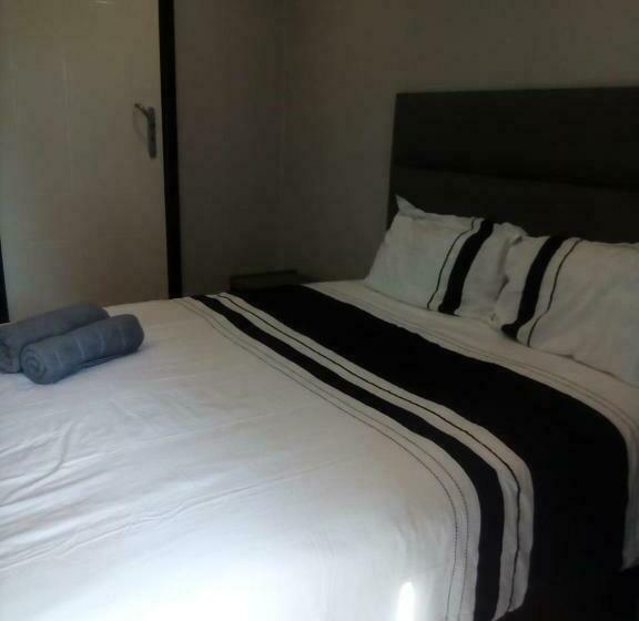 فندق على الطريق The Eden Lodge Boksburg