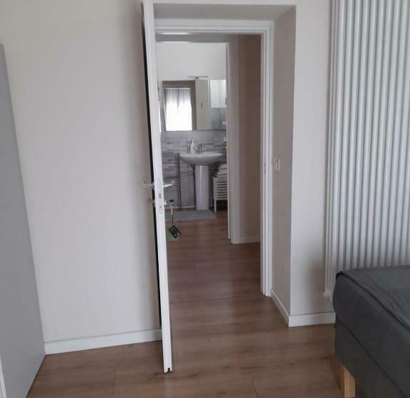 펜션 Affittacamere The Door In The Room And Parking Space