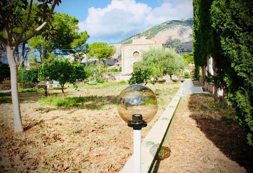 פנסיון Al Tempio Della Pace