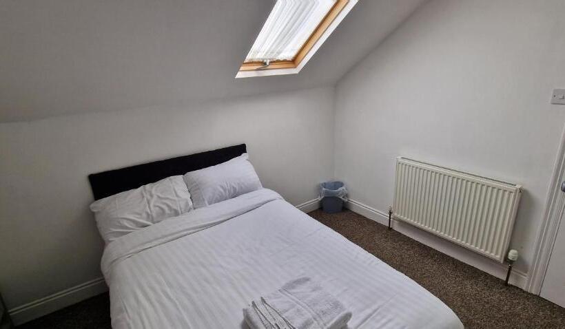 پانسیون Apartment In Central Doncaster