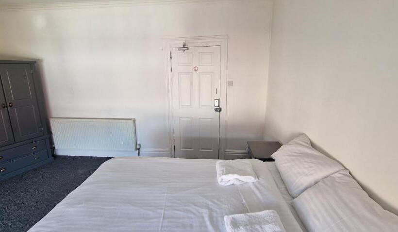 پانسیون Apartment In Central Doncaster