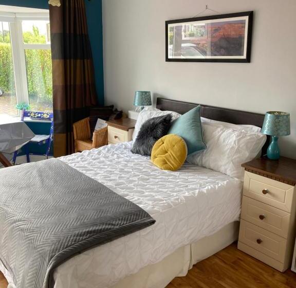 بنسيون Bantry Bay Haven B&b