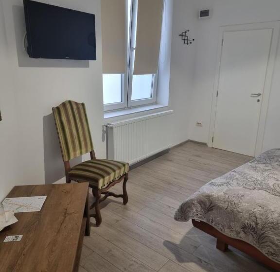 ペンション Casa Musceleana