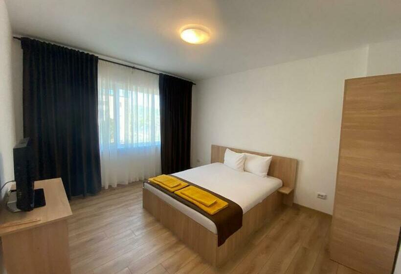 بنسيون Casa Roxamy