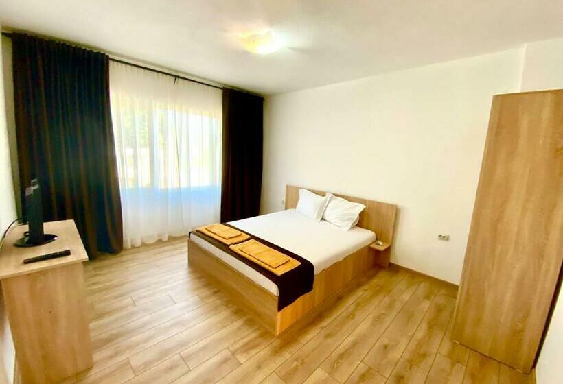 بنسيون Casa Roxamy