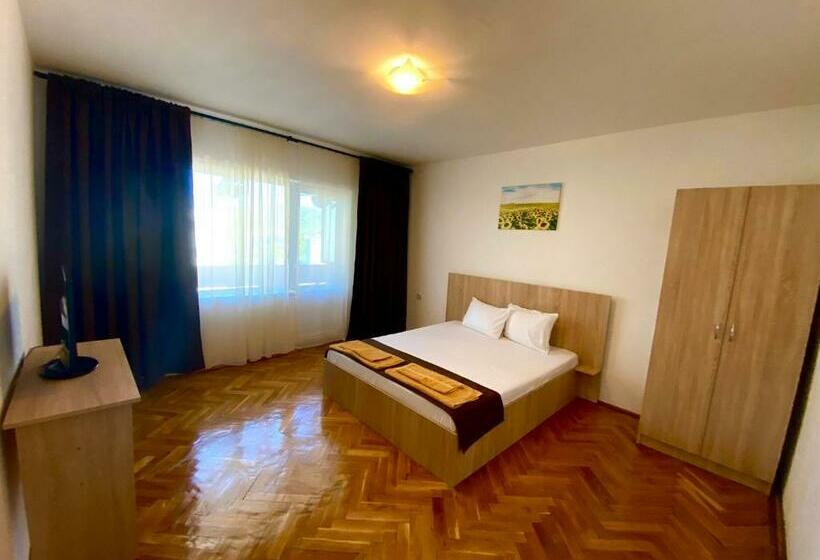 بنسيون Casa Roxamy