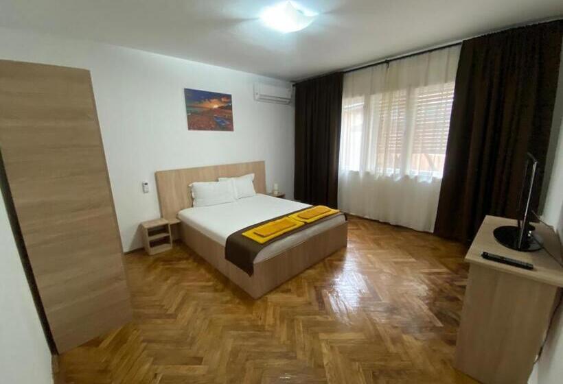 بنسيون Casa Roxamy