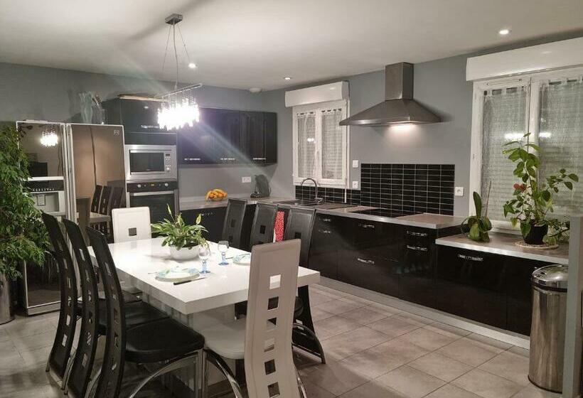 펜션 Chambre D Hôte Lempautoise à Côté Domaine D En Flore Et Château De La Rode