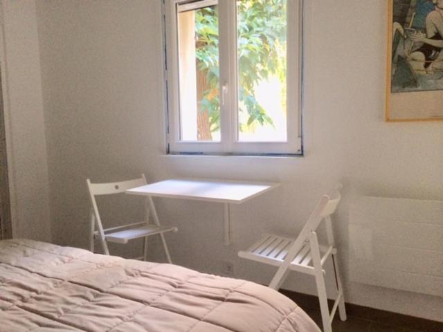 פנסיון Chambre Indépendante Avec Terrasse Privée Et Piscine