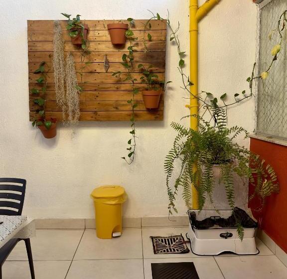 بنسيون Gayfriendly Hostel Bsb Airport