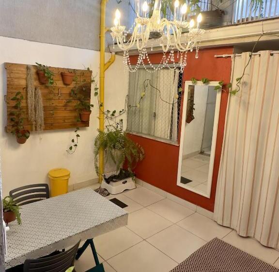 بنسيون Gayfriendly Hostel Bsb Airport