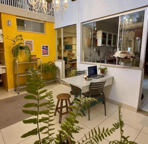 بنسيون Gayfriendly Hostel Bsb Airport