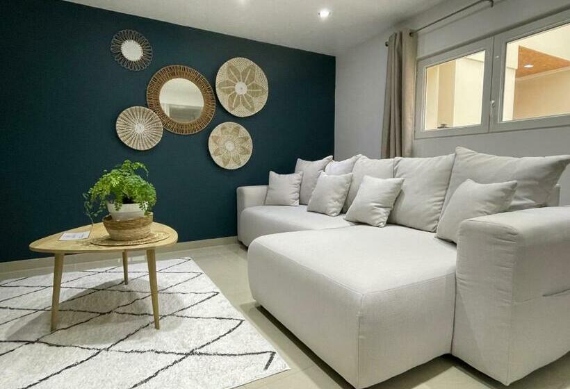 膳宿费 Les Gouttes D Or