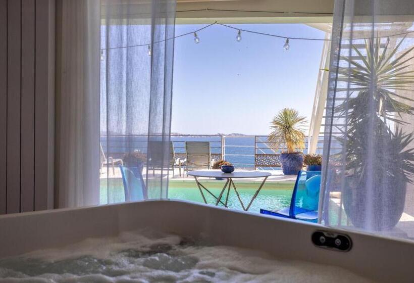 ペンション Les Suites Love 1 Spa Vue Mer Piscine