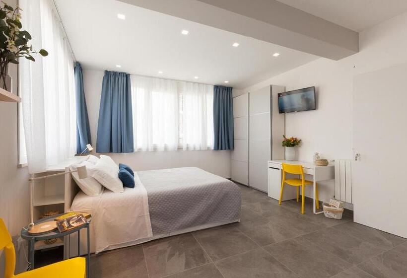 ペンション Nerissa Suites&rooms