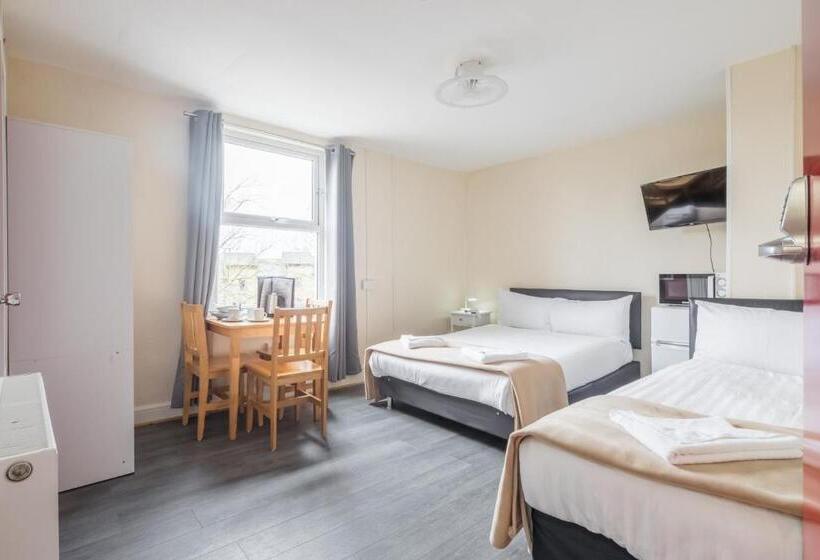 بنسيون Rasa Sayang House   Self Check In Guesthouse