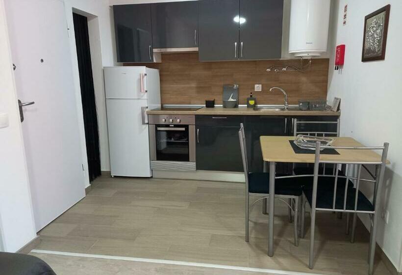 膳宿费 Rustic House Fundão