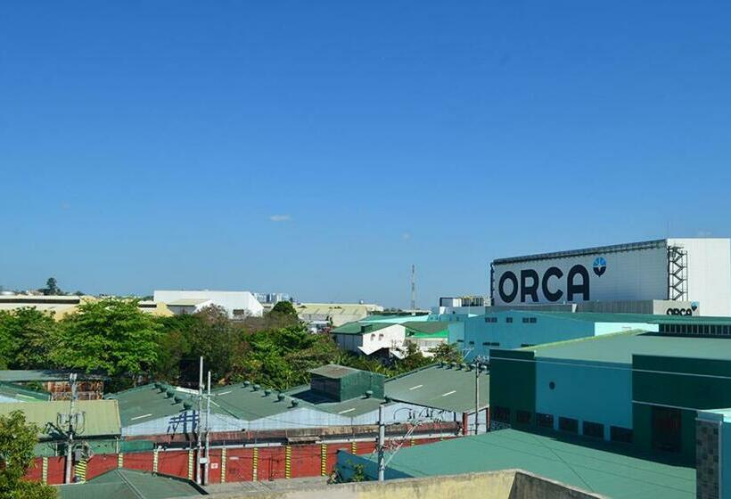 ペンション The Uniquely Industrial