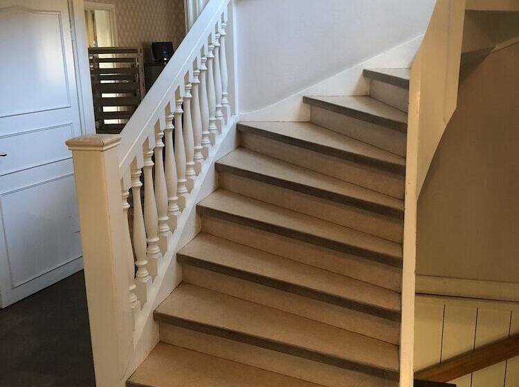 הוסטל Berggårdens Gästgiveri