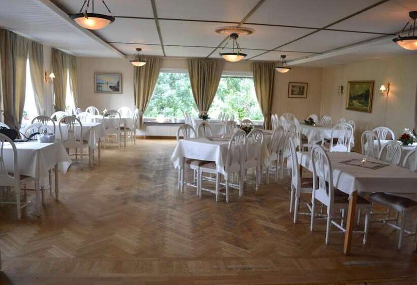 הוסטל Berggårdens Gästgiveri