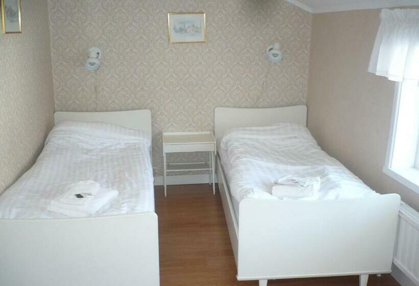 הוסטל Berggårdens Gästgiveri