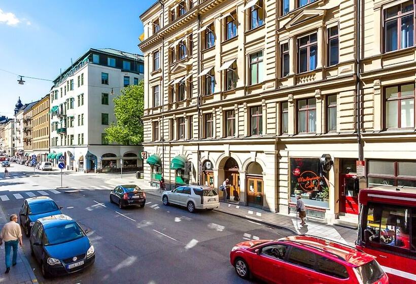 הוסטל Nomad Cave