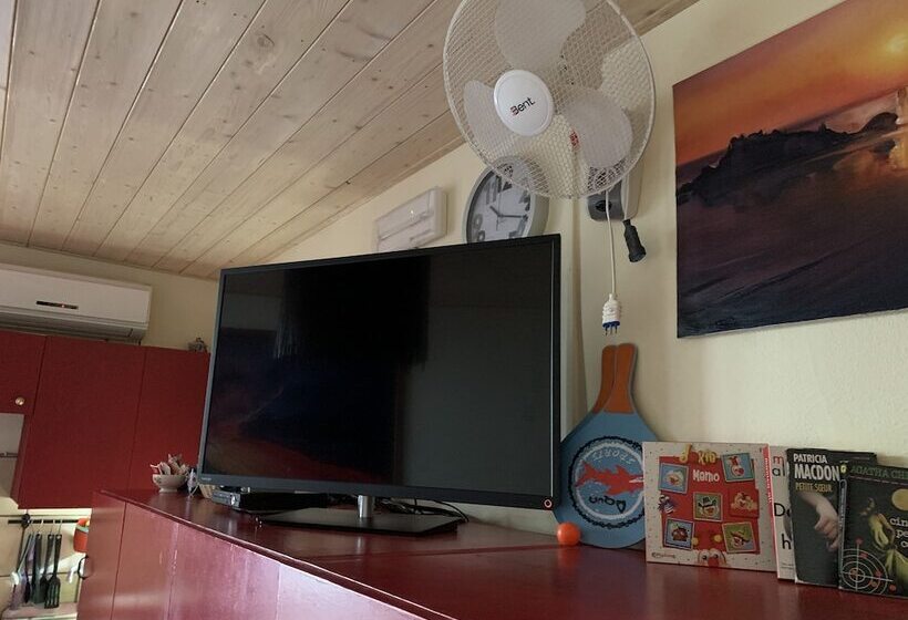 Общежитие Private Room Stanza Privata With Private Bathroom   Shared Kitchen And Beautiful Terrace On Taormina