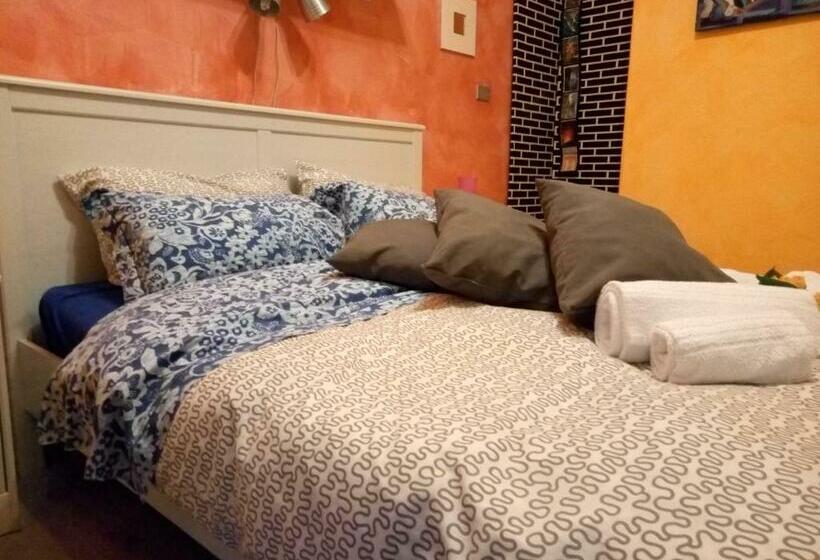 Общежитие Private Room Stanza Privata With Private Bathroom   Shared Kitchen And Beautiful Terrace On Taormina