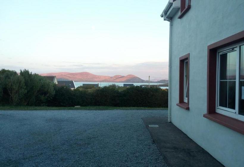 The Skellig Lodge & Hostel