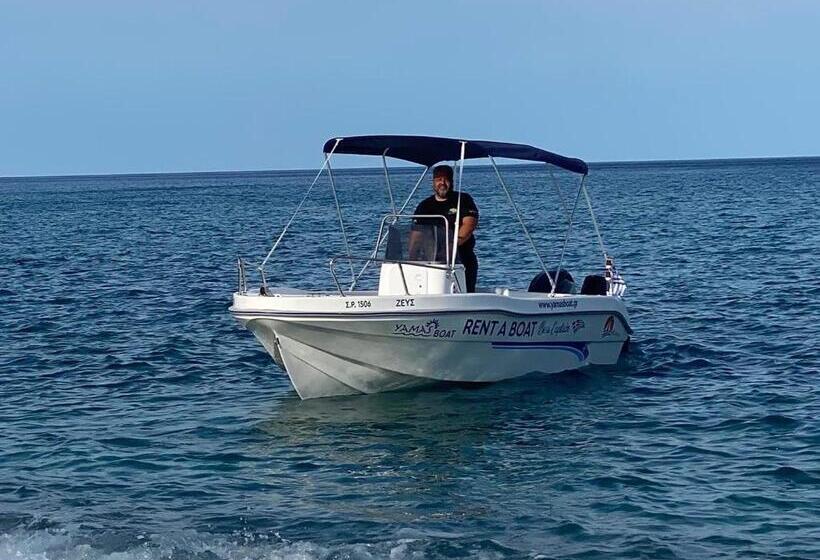 Anastasia Studios, Apartments & Suites