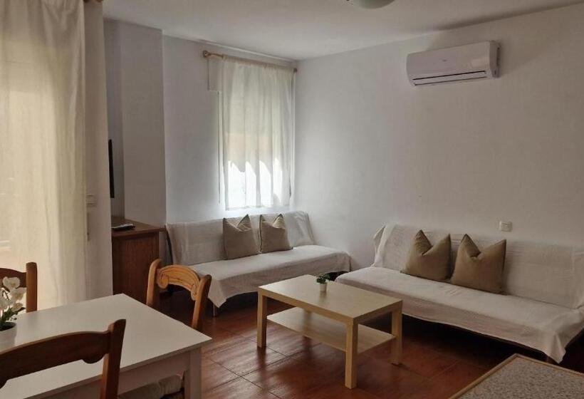 Apartamentos Latin