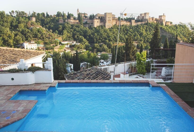 Apartamentos Montesclaros