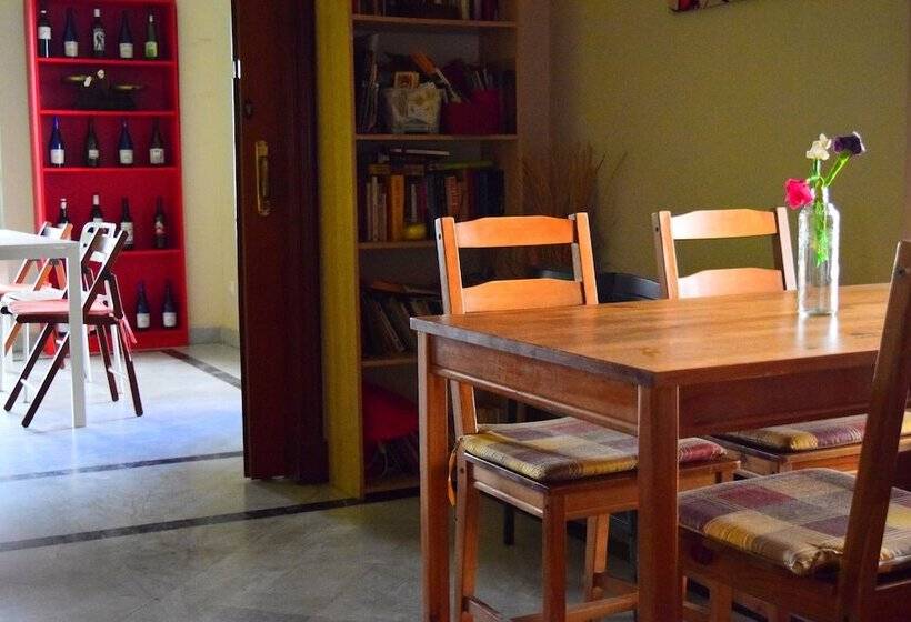 ユースホステル Hostal Baobab