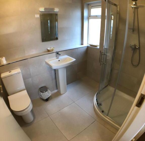 تختخواب و صبحانه Beach Haven Accommodations