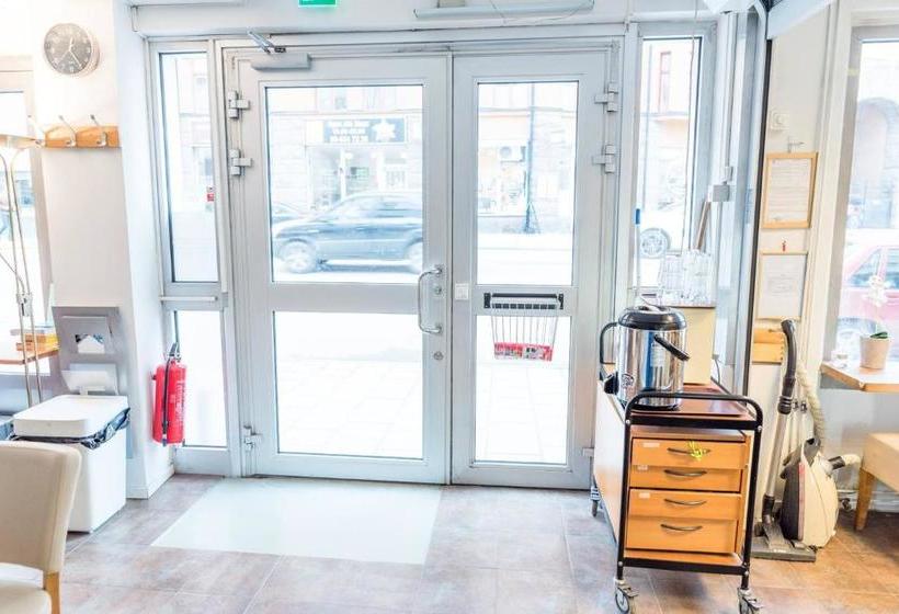 مبيت وإفطار 3 Star Hostel