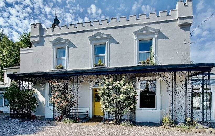 مبيت وإفطار Belvedere Lodge