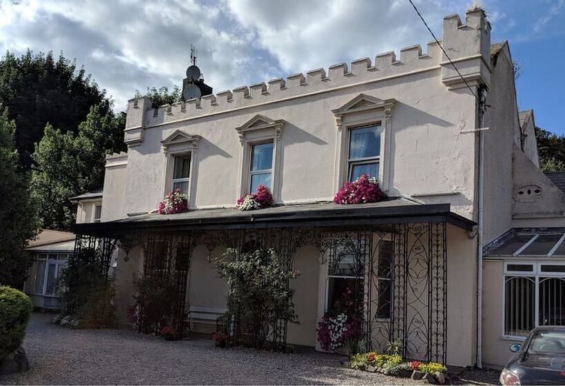 مبيت وإفطار Belvedere Lodge