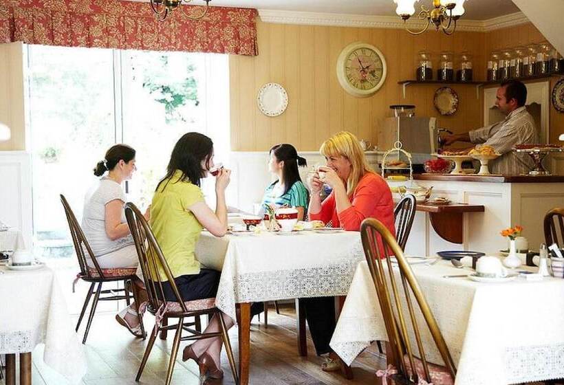 مبيت وإفطار Belvedere Lodge