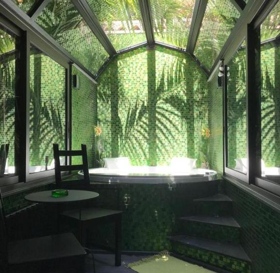 Bed and Breakfast Isoco Guest House