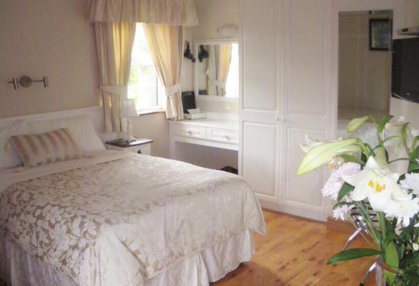 ベッドアンドブレックファースト Redwood