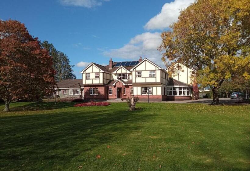 ベッドアンドブレックファースト Redwood