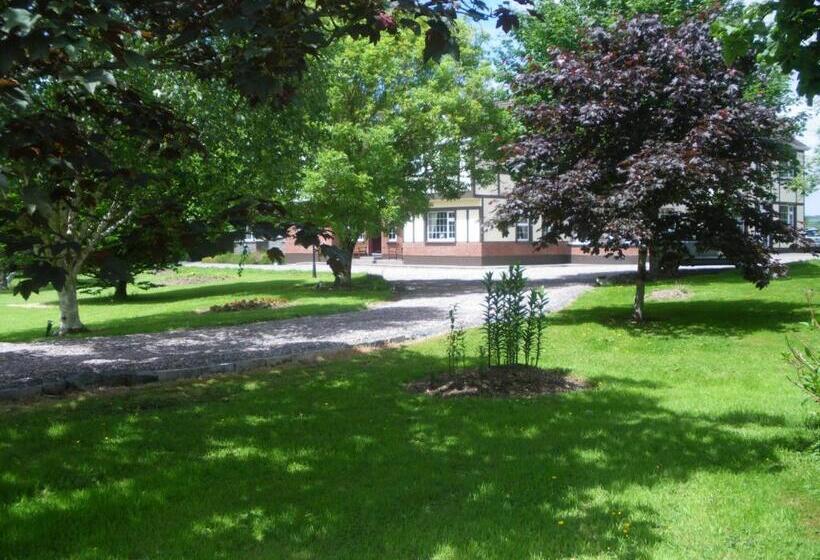 ベッドアンドブレックファースト Redwood