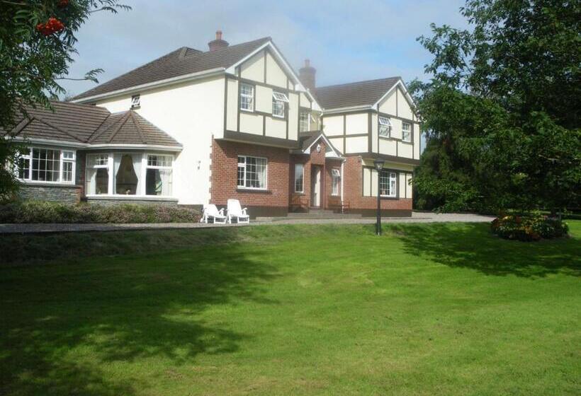 ベッドアンドブレックファースト Redwood