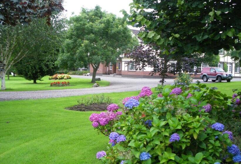 ベッドアンドブレックファースト Redwood