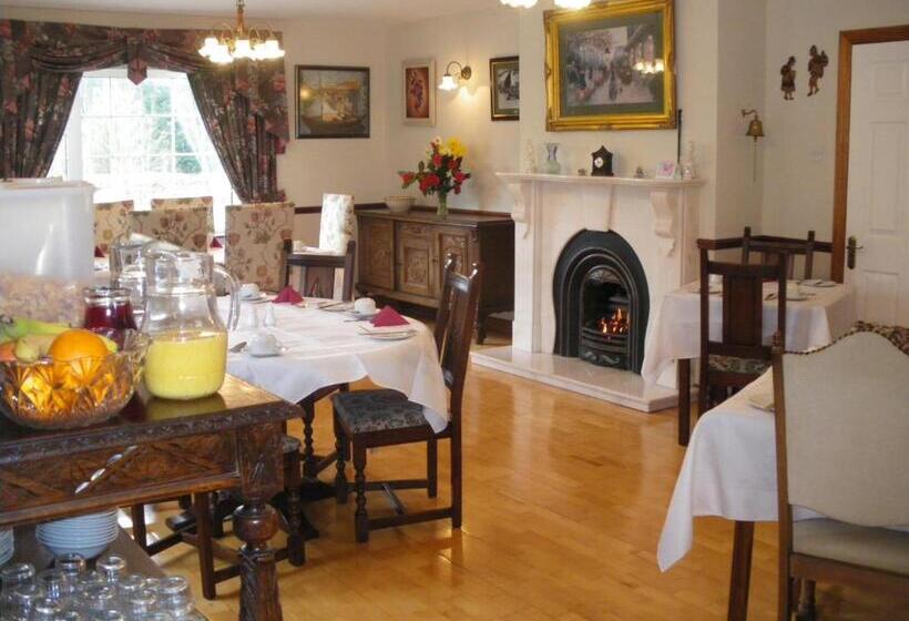 ベッドアンドブレックファースト Redwood