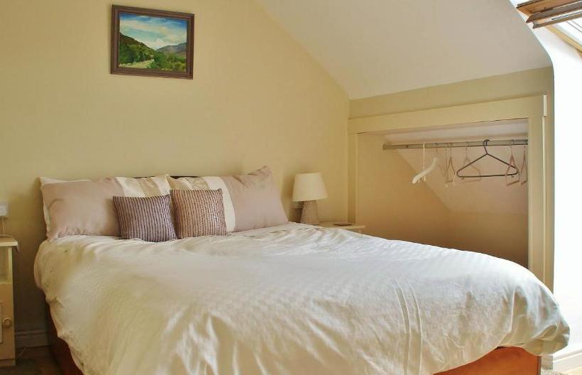 Bed and Breakfast Strand S End House