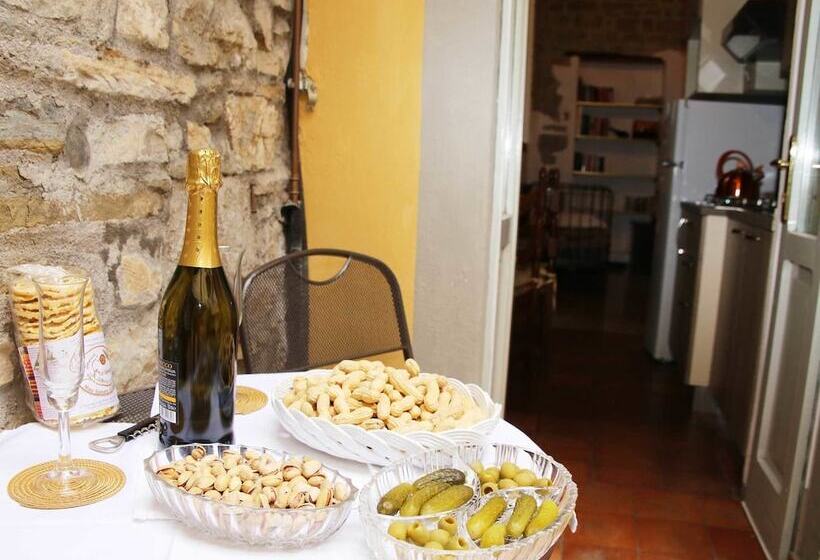 Casa Mario Lupo Apartments And Rooms