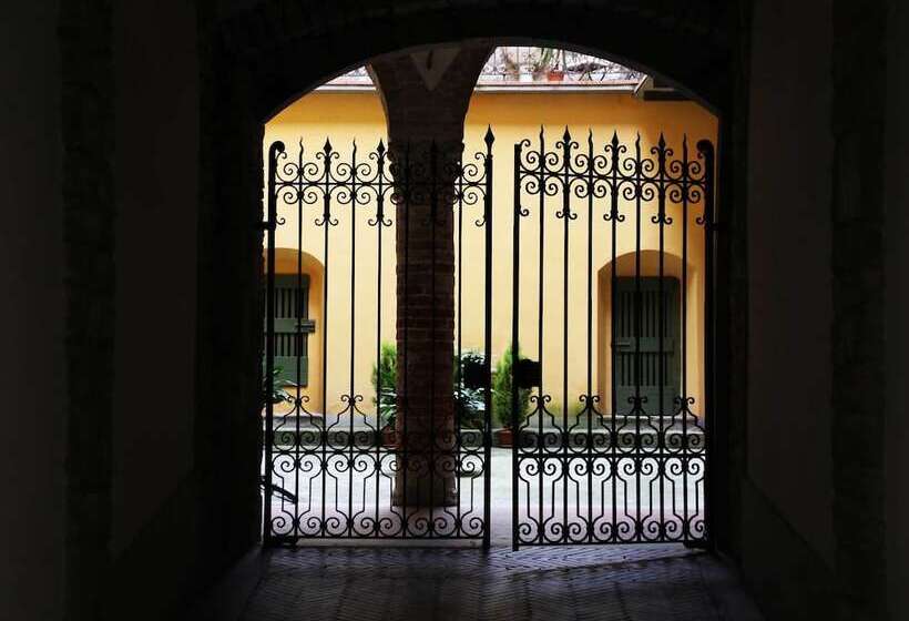 Casa Mario Lupo Apartments And Rooms