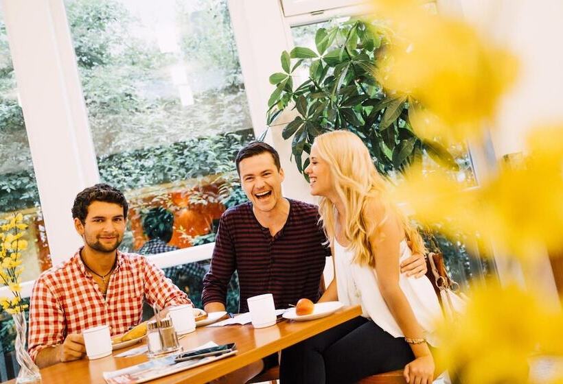 Djh Jugendherberge Augsburg   Hostel